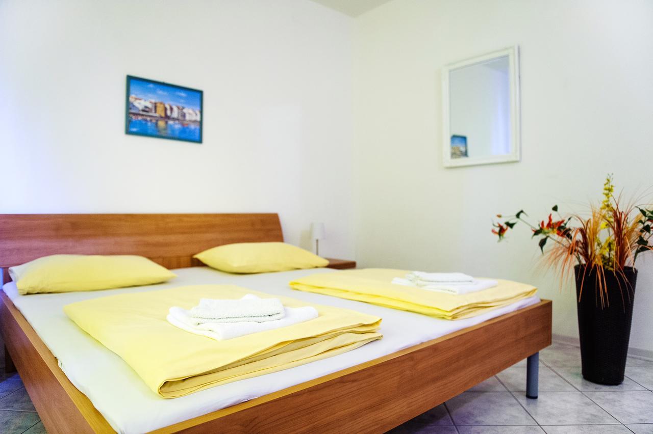 Rooms Krolo Трогир Экстерьер фото